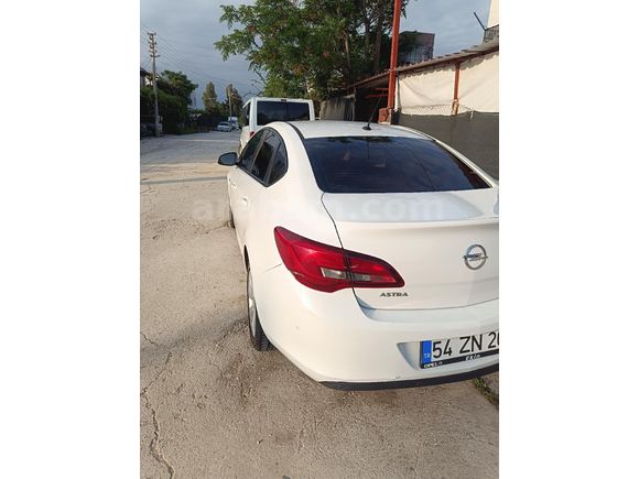 Sahibinden hatasız Opel Astra 1.6 Edition plus 2016 Model  148.000 km