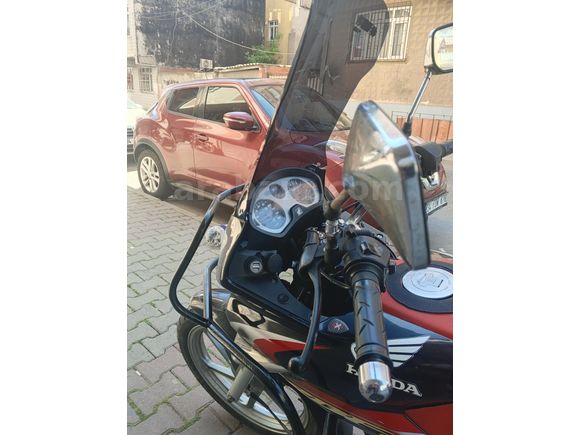 Temiz masrafsız Honda CBF 150