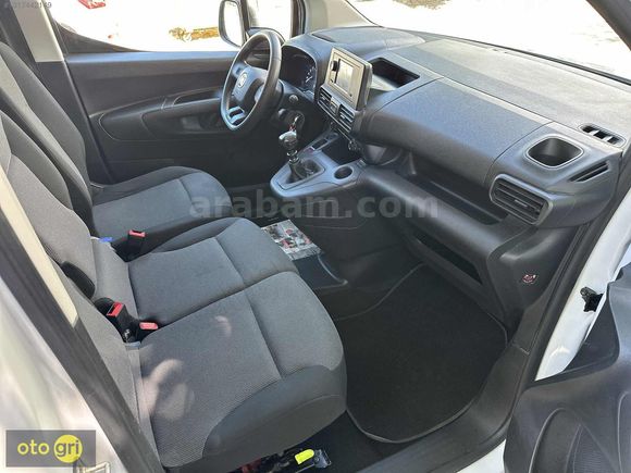 2023 DOBLO MAXİ 1.5HDİ 2+1 67.KM %20 FATURA YENİ KASA