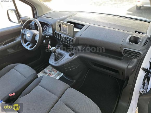 2023 DOBLO MAXİ 1.5HDİ 2+1 67.KM %20 FATURA YENİ KASA