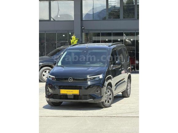 AUTO İFÖ'DEN 2024 COMBO OTOMATİK YENİ KASA HATASIZ DÜŞÜK KM