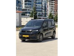 AUTO İFÖ'DEN 2024 COMBO OTOMATİK YENİ KASA HATASIZ DÜŞÜK KM