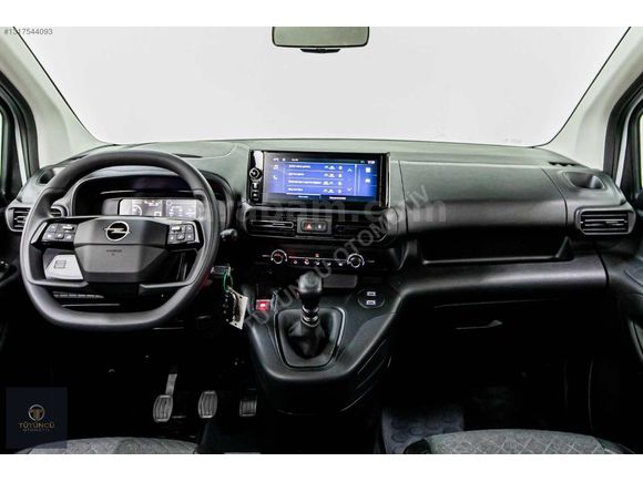 2025 OPEL COMBO 1.5DİZEL 14.000KM 130HP LED FAR ŞERİT TAKİP %20
