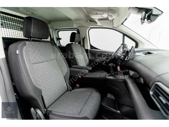 2025 OPEL COMBO 1.5DİZEL 14.000KM 130HP LED FAR ŞERİT TAKİP %20