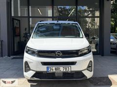 2025 İLK KULLANICISINDAN 13500 KM DE DİZEL OTOMATİK ÇİFT SÜRGÜLÜ