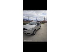 Fiat Albea Sole 1.4 Fire Dynamic temiz sorunsuz 3 parça boyalı degisensiz  2009 Model 130.000 km Füme