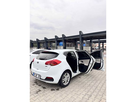 Sahibinden Kia Ceed 1.6 CRDi Concept 2012 Model 