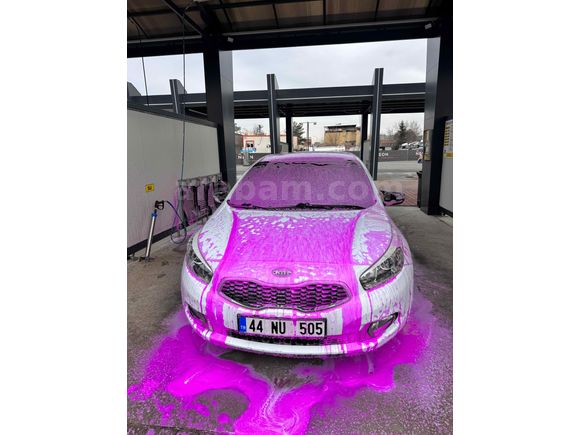 Sahibinden Kia Ceed 1.6 CRDi Concept 2012 Model 