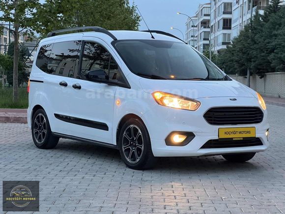 KOÇYİĞİT&MOTORS'DAN-FORD-TOURNEO-COURİER-JOURNEY-TİTANİUM-PLUS