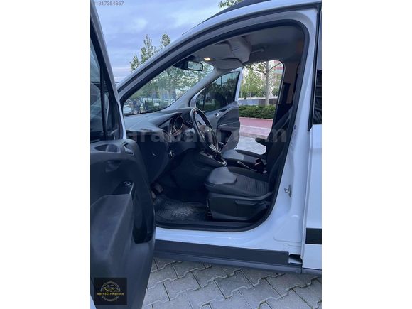 KOÇYİĞİT&MOTORS'DAN-FORD-TOURNEO-COURİER-JOURNEY-TİTANİUM-PLUS
