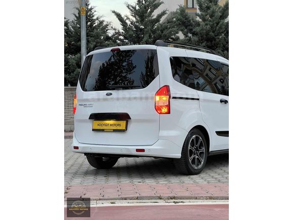 KOÇYİĞİT&MOTORS'DAN-FORD-TOURNEO-COURİER-JOURNEY-TİTANİUM-PLUS