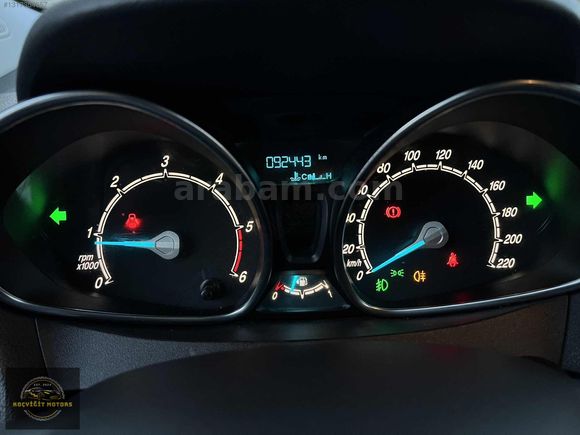 KOÇYİĞİT&MOTORS'DAN-FORD-TOURNEO-COURİER-JOURNEY-TİTANİUM-PLUS