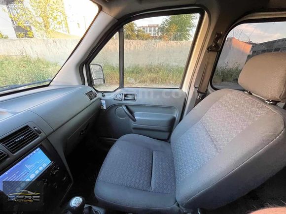 DERE MOTORS'DAN 2004 MODEL CONNECT 1.8 TDCI CLIMALI