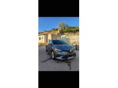 SAHİBİNDEN GÜLPAR BAKIMLI / GARANTİLİ 2023 CLIO TCE TOUCH - FIRSAT ARACI