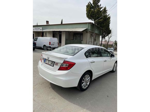Sahibinden Honda Civic 1.6i VTEC Eco Elegance 2013 Model 