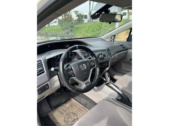 Sahibinden Honda Civic 1.6i VTEC Eco Elegance 2013 Model 