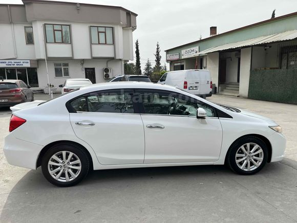 Sahibinden Honda Civic 1.6i VTEC Eco Elegance 2013 Model 