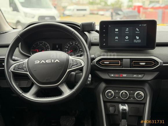 OSCAR'dan 2023 MODEL DACIA SANDERO STEPWAY 1.0 TCE EXPRERSSİON