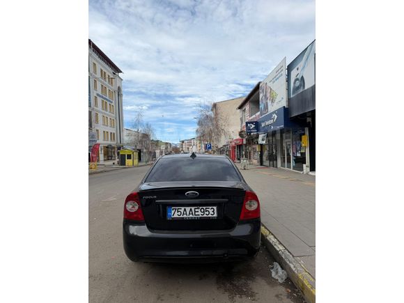 Sahibinden Ford Focus 1.6 Comfort 2011 Model