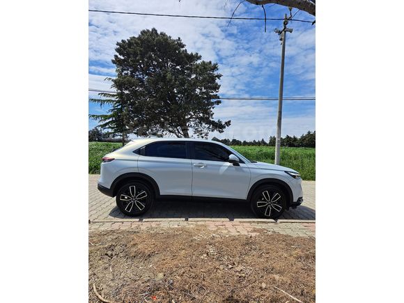 Sahibinden Honda HR-V 1.5 e-HEV Elegance 2022 Model 