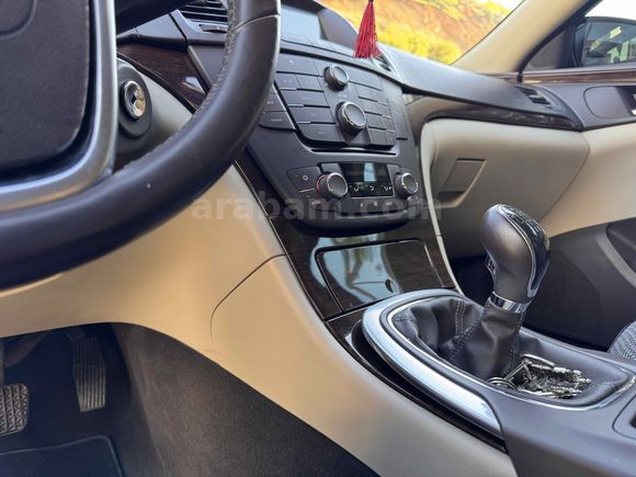 Sahibinden Opel Insignia 1.6 T Cosmo 2012 Model 