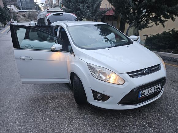 Sahibinden Ford C-Max 1.6 TDCi Titanium 2012 Model