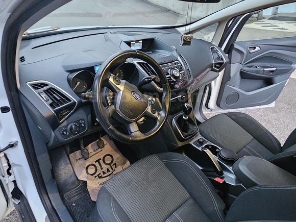 Sahibinden Ford C-Max 1.6 TDCi Titanium 2012 Model