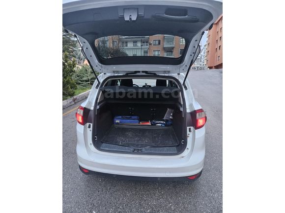 Sahibinden Ford C-Max 1.6 TDCi Titanium 2012 Model