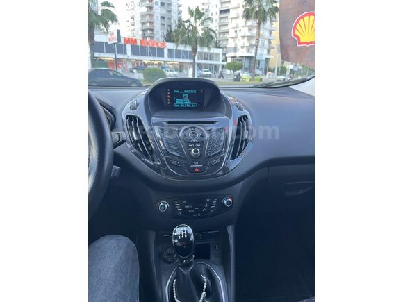 Sahibinden Ford Tourneo Courier 1.6 TDCi Titanium Plus 2017 Model 