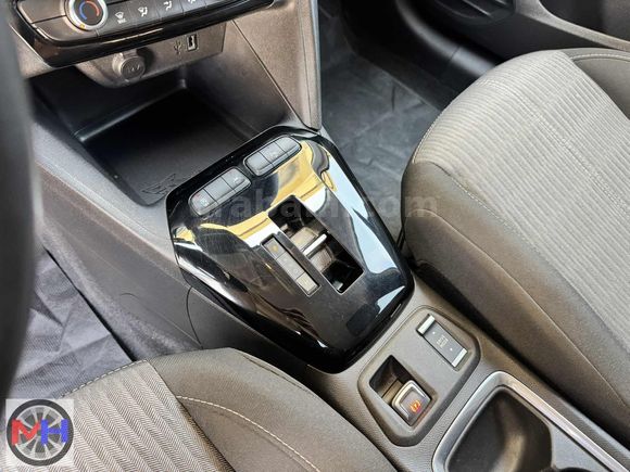 HATASIZ BOYASIZ 2023 CORSA 1.2 TURBO EDİTİON SERVİS BAKIMLI