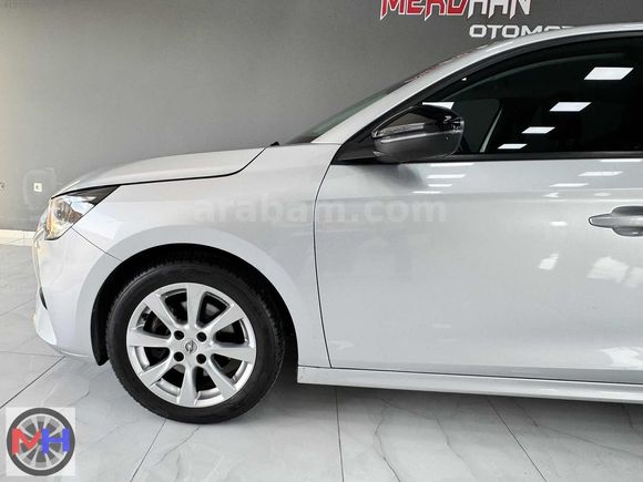 HATASIZ BOYASIZ 2023 CORSA 1.2 TURBO EDİTİON SERVİS BAKIMLI