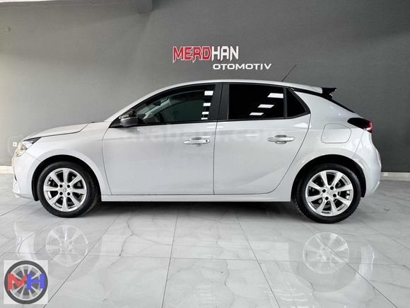 HATASIZ BOYASIZ 2023 CORSA 1.2 TURBO EDİTİON SERVİS BAKIMLI