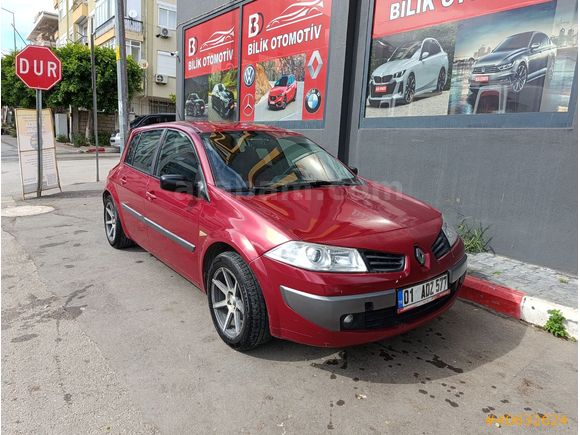 AZ YAKITLI MOTOR YÜRÜYEN MÜKEMMEL