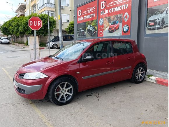 AZ YAKITLI MOTOR YÜRÜYEN MÜKEMMEL