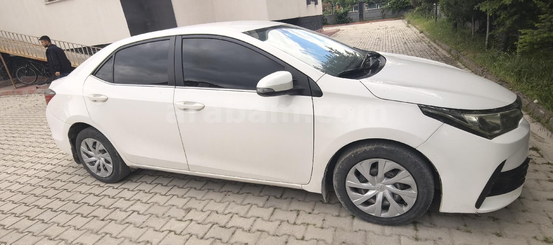 Galeriden Toyota Corolla 1.4 D-4D Touch 2018 Model Malatya 213.000 km Beyaz 6