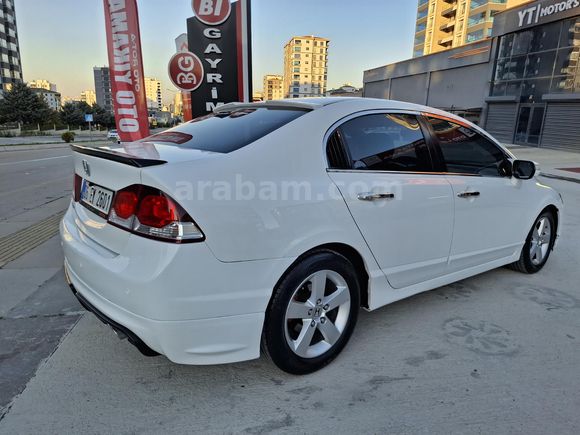Sahibinden Honda Civic 1.6i VTEC Premium 2012 Model