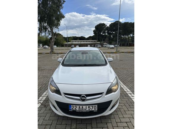 Sahibinden Opel Astra 1.4 T Sport 2015 Model  175.000 km Beyaz