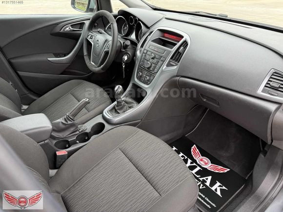 LEYLAK'TAN 2013 OPEL ASTRA 1.3 CDTI EDİTION DEĞİŞENSİZ