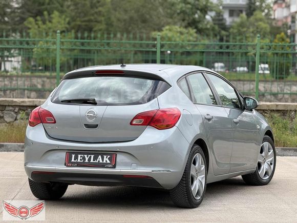 LEYLAK'TAN 2013 OPEL ASTRA 1.3 CDTI EDİTION DEĞİŞENSİZ