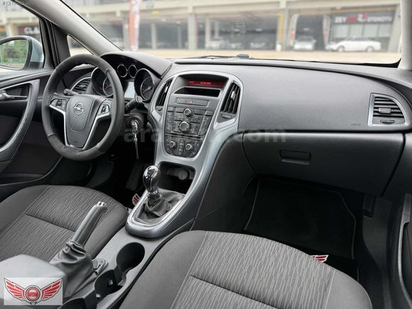 LEYLAK'TAN 2013 OPEL ASTRA 1.3 CDTI EDİTION DEĞİŞENSİZ