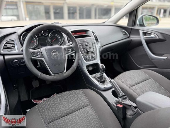 LEYLAK'TAN 2013 OPEL ASTRA 1.3 CDTI EDİTION DEĞİŞENSİZ