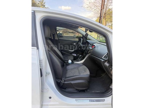 ŞİMŞEK AUTO'DAN 2013 OPEL ASTRA 1.4 T COSMO OTOMATİK KM 105 BİN