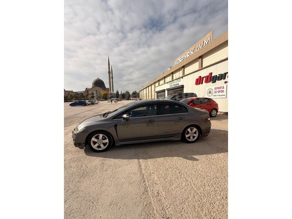 Sahibinden Honda Civic 1.6i VTEC Elegance 2011 Model
