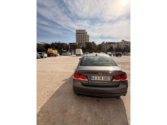 Sahibinden Honda Civic 1.6i VTEC Elegance 2011 Model