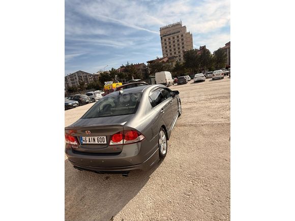 Sahibinden Honda Civic 1.6i VTEC Elegance 2011 Model