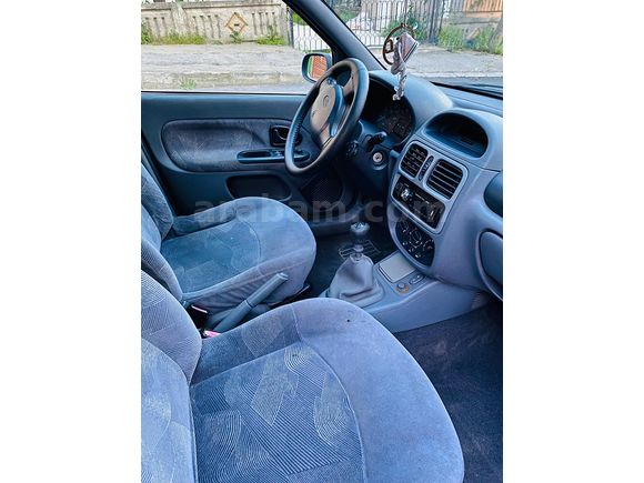Bayandan Temiz Renault Clio 1.4 RXT 2002 Model 