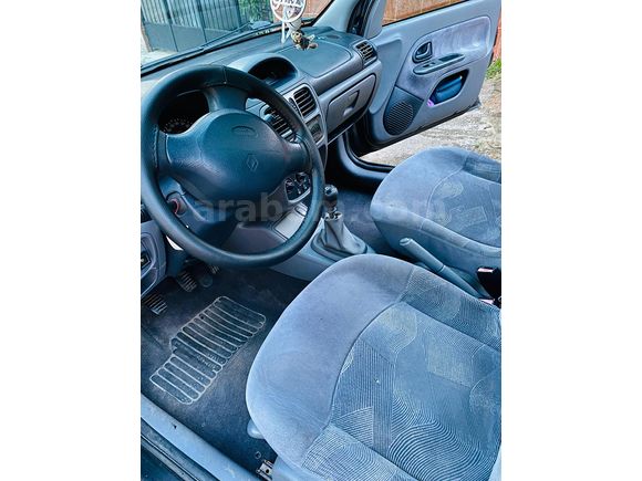 Bayandan Temiz Renault Clio 1.4 RXT 2002 Model 