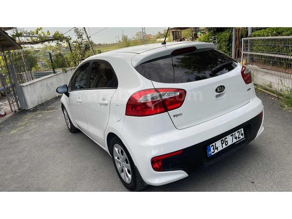 2015 KİA RİO 1.4 CRDİ COMFORT 253000 KM