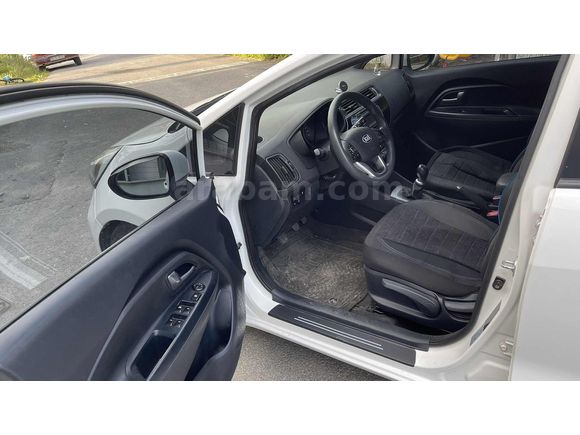 2015 KİA RİO 1.4 CRDİ COMFORT 253000 KM