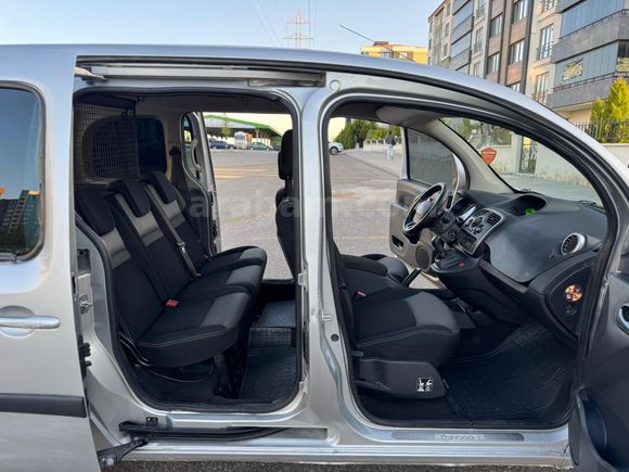 Sahibinden Renault Kangoo 1.5 dCi Touch 2017 Model